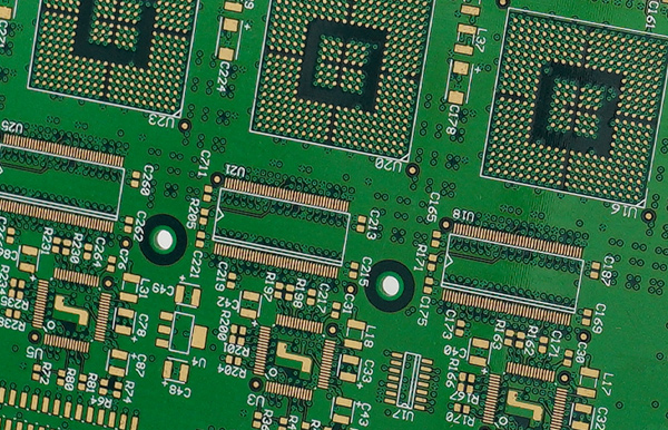 PCB tasarımında SMT cihazlarına serigrafi baskı nasıl eklenir?