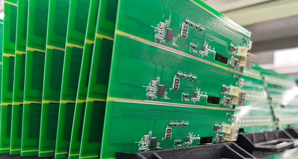 Hızlı yanıt: PCBA fabrikaları acil siparişlerin teslimat döngüsünü nasıl kısaltabilir?